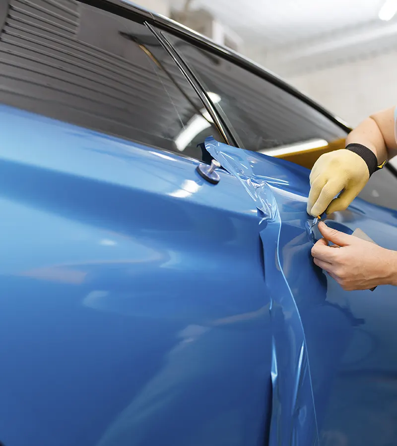 Vinilado de coches en Valencia con instalación profesional de vinilo